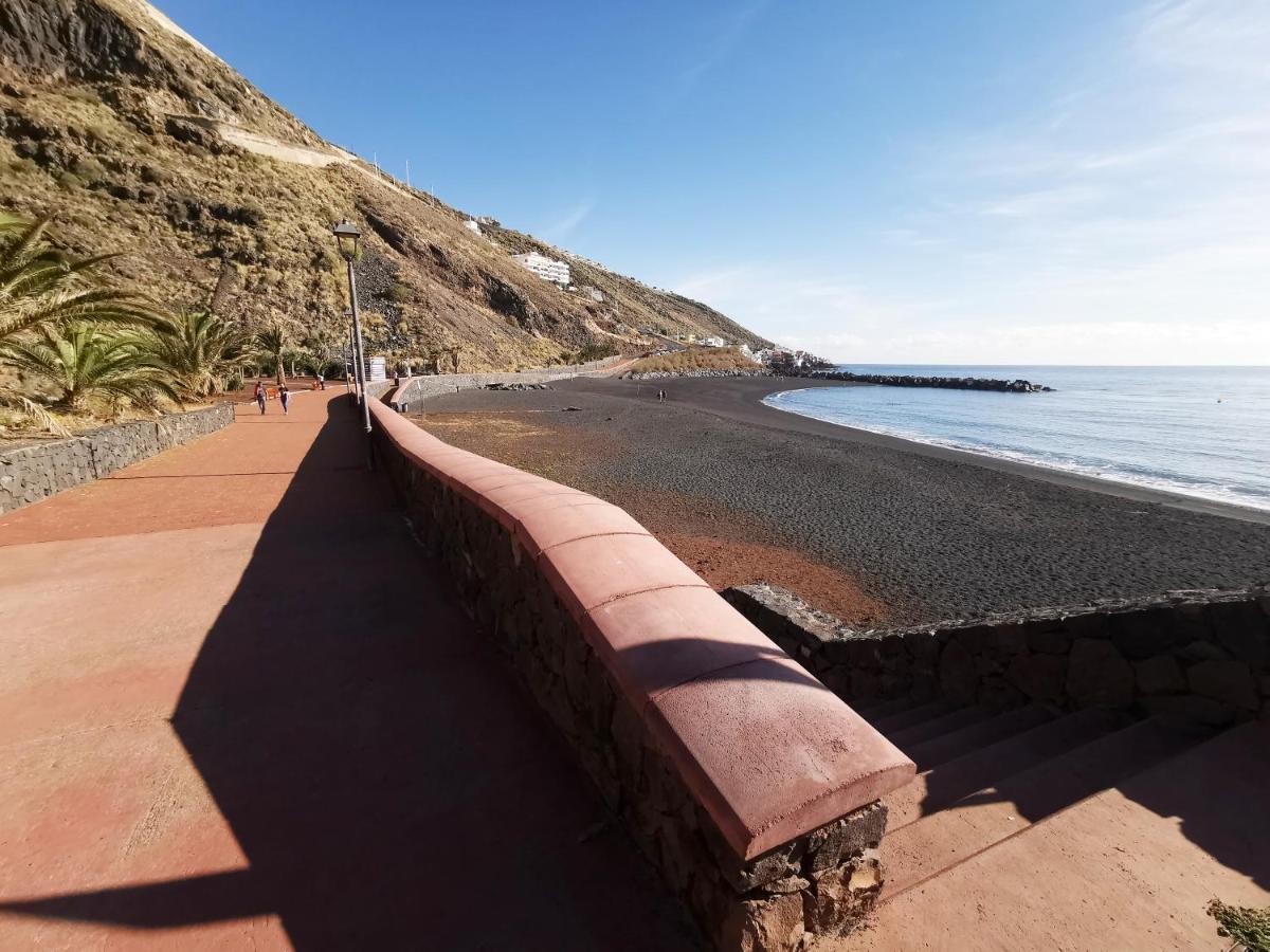Home2Book Comfy Beachfront Radazul Bagian luar foto