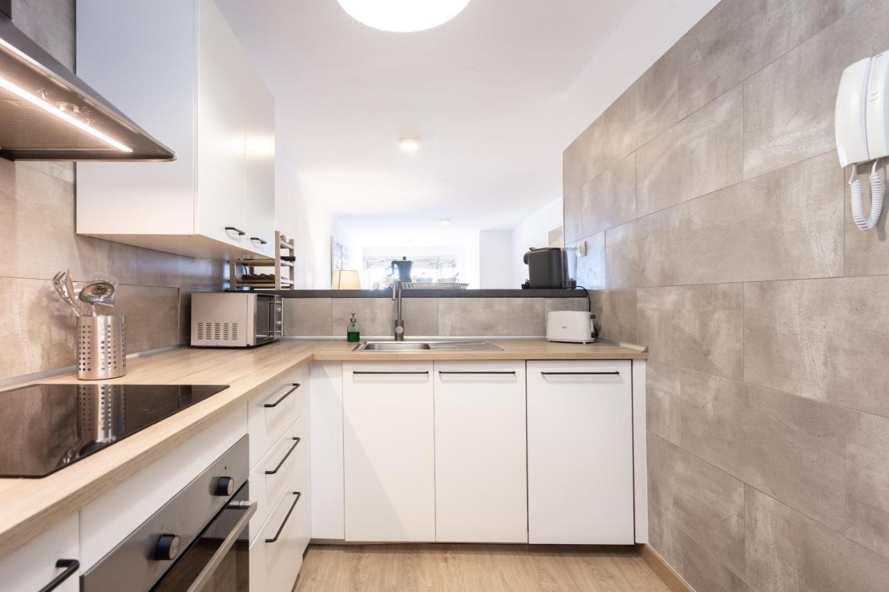 Home2Book Comfy Beachfront Radazul Bagian luar foto